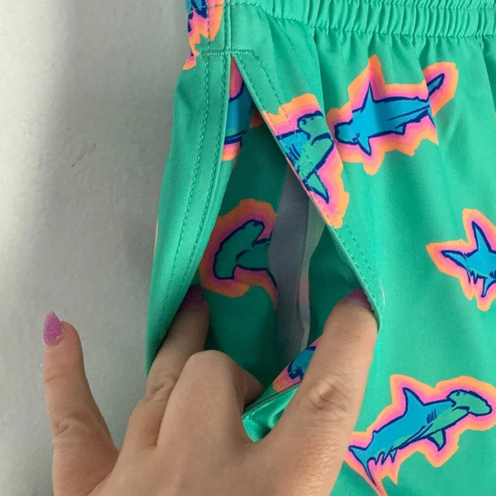 NWOT Chubbies Classic Swim Trunk 7" The Apex Swimmers Teal Sharks Size Large L - Picture 6 of 13